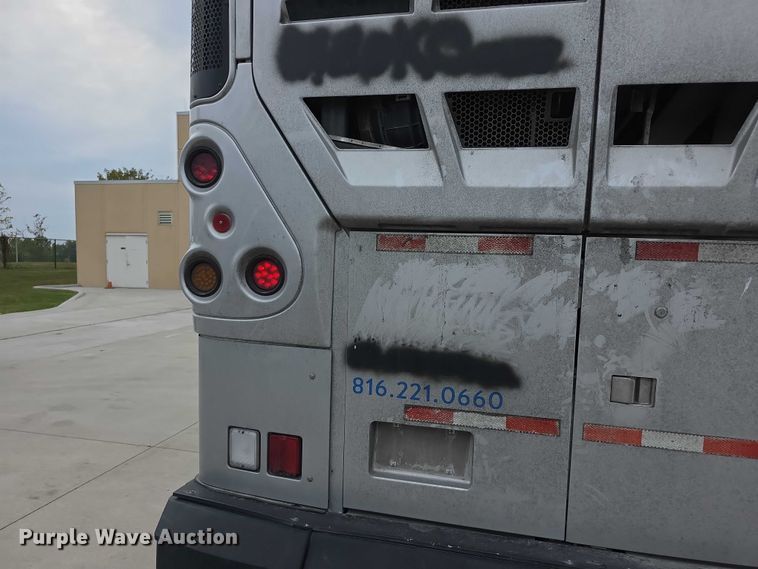 image for item FI0557 2016 MCI F4500 Vocational shuttle bus