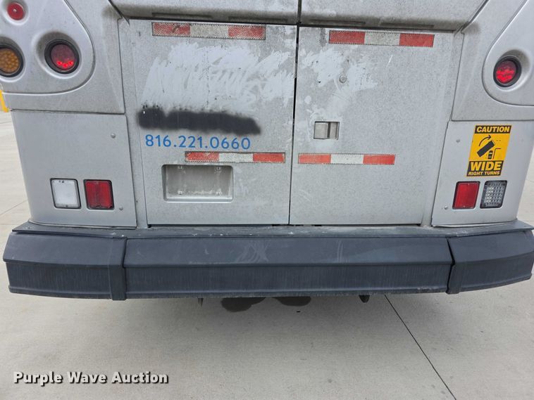 image for item FI0557 2016 MCI F4500 Vocational shuttle bus