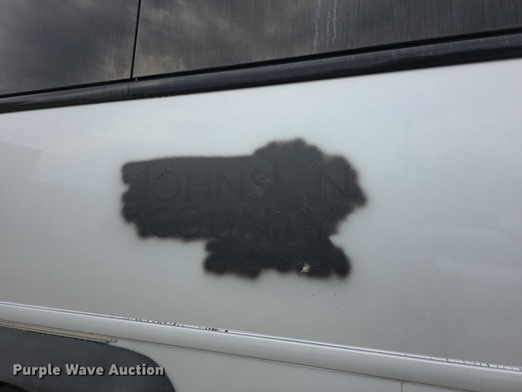 image for item FI0557 2016 MCI F4500 Vocational shuttle bus