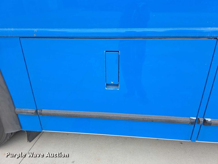 image for item FI0557 2016 MCI F4500 Vocational shuttle bus