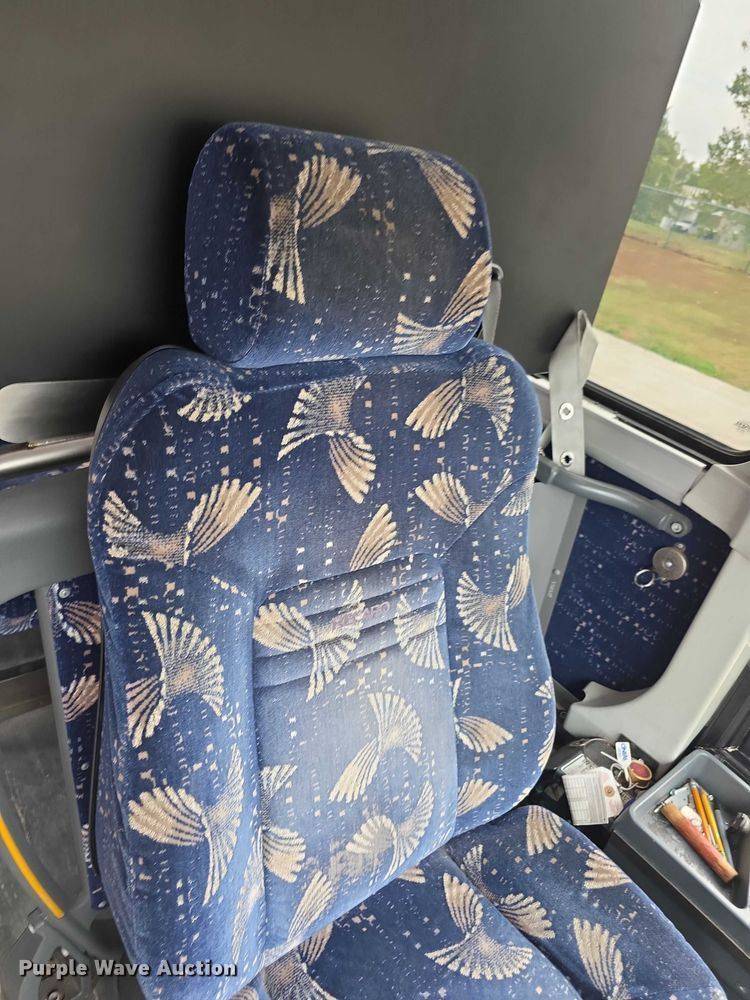 image for item FI0557 2016 MCI F4500 Vocational shuttle bus