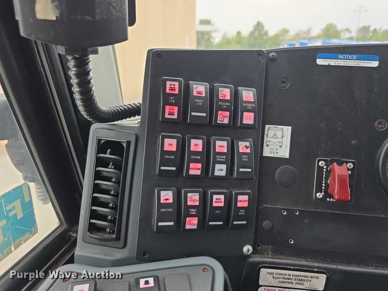 image for item FI0557 2016 MCI F4500 Vocational shuttle bus