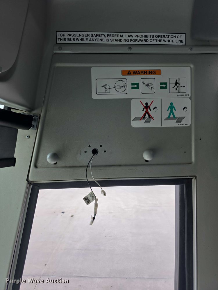 image for item FI0557 2016 MCI F4500 Vocational shuttle bus