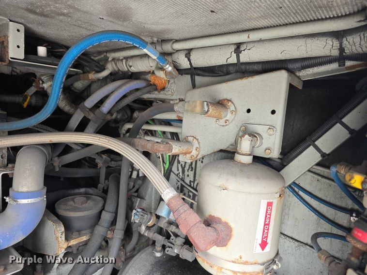 image for item FI0557 2016 MCI F4500 Vocational shuttle bus