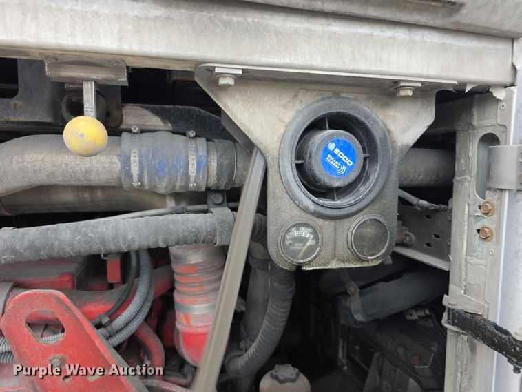 image for item FI0557 2016 MCI F4500 Vocational shuttle bus