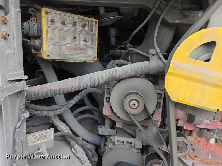 image for item FI0557 2016 MCI F4500 Vocational shuttle bus