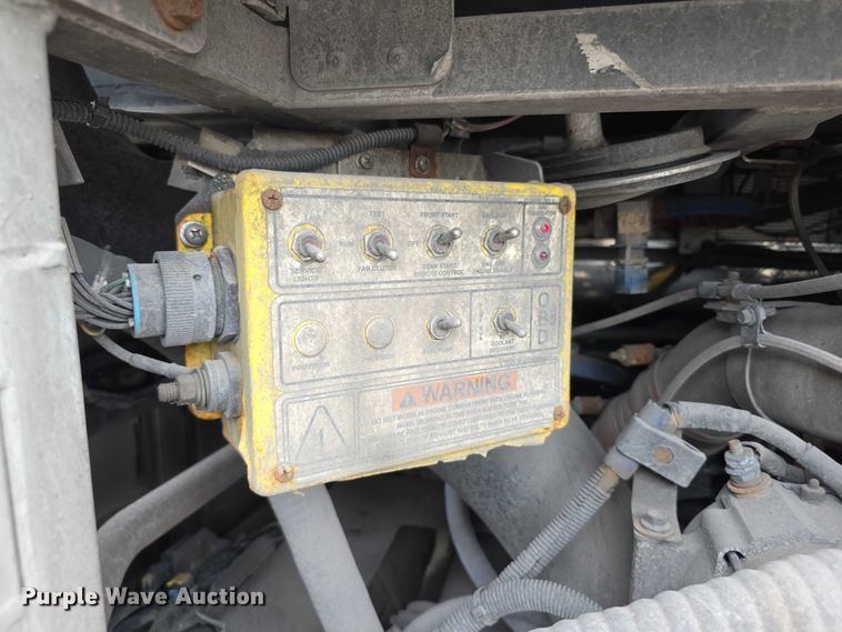 image for item FI0557 2016 MCI F4500 Vocational shuttle bus