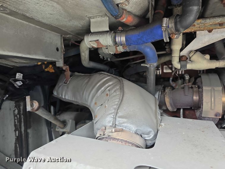 image for item FI0557 2016 MCI F4500 Vocational shuttle bus