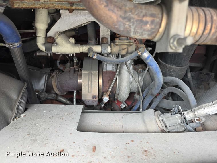 image for item FI0557 2016 MCI F4500 Vocational shuttle bus