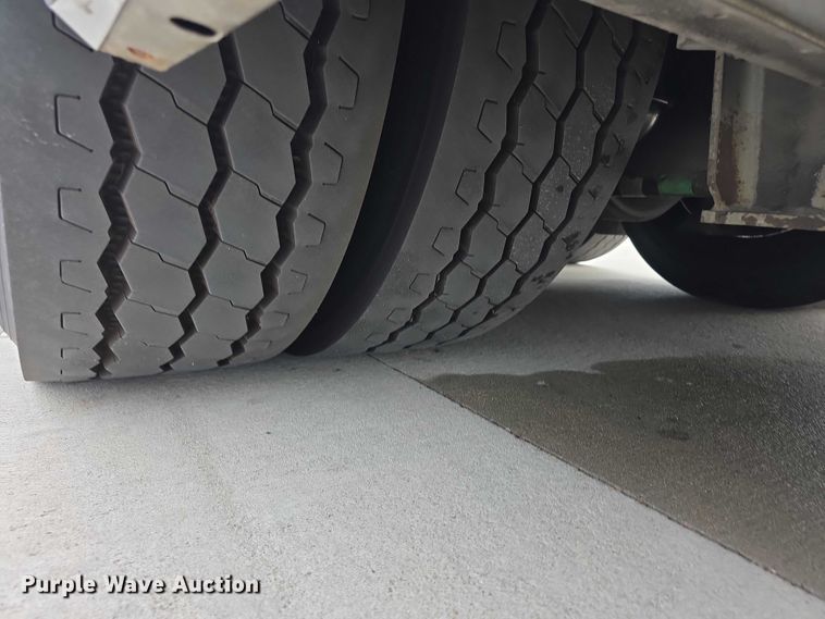 image for item FI0557 2016 MCI F4500 Vocational shuttle bus