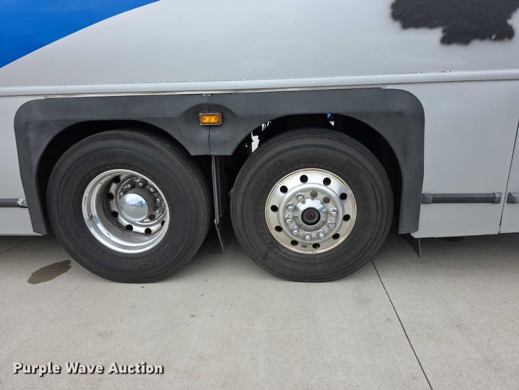 image for item FI0557 2016 MCI F4500 Vocational shuttle bus