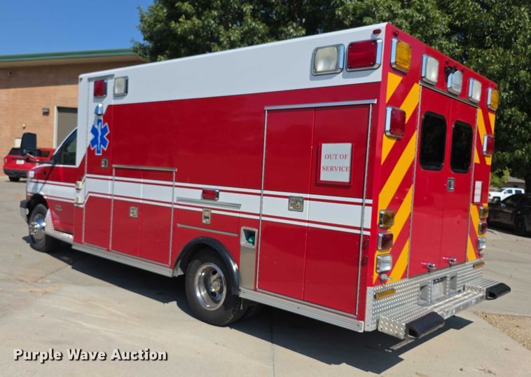 image for item FI0563 2009 Chevrolet Express 4500 ambulance
