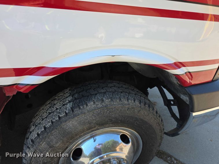 image for item FI0563 2009 Chevrolet Express 4500 ambulance