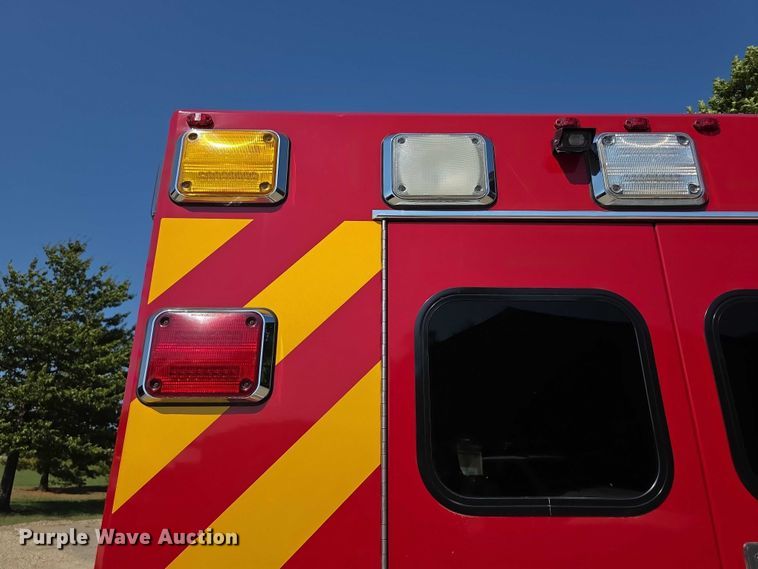 image for item FI0563 2009 Chevrolet Express 4500 ambulance