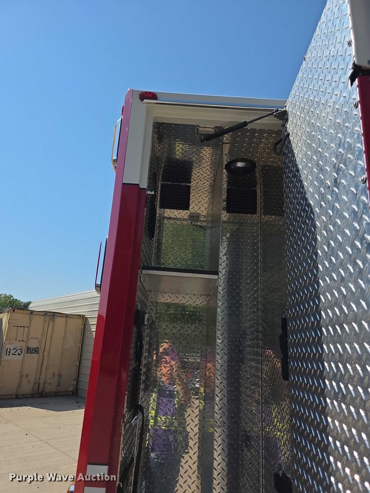 image for item FI0563 2009 Chevrolet Express 4500 ambulance