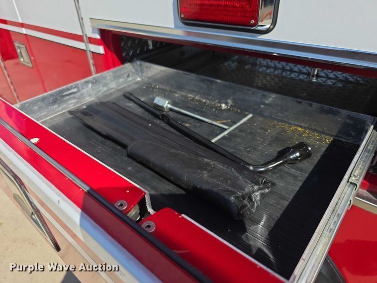 image for item FI0563 2009 Chevrolet Express 4500 ambulance