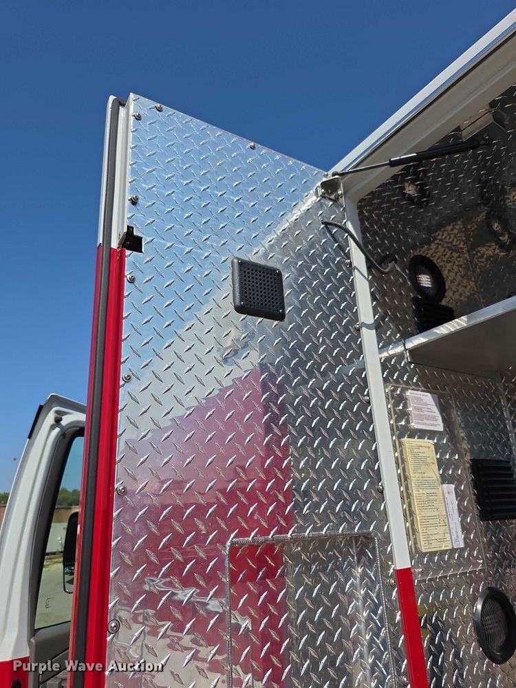 image for item FI0563 2009 Chevrolet Express 4500 ambulance