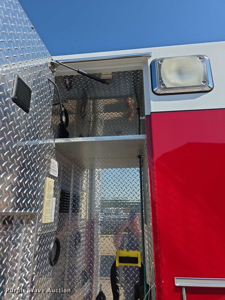 image for item FI0563 2009 Chevrolet Express 4500 ambulance