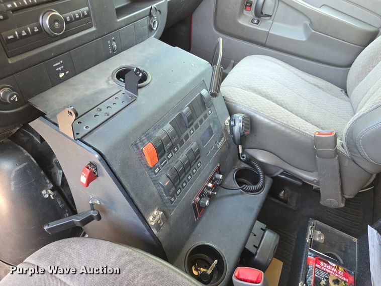 image for item FI0563 2009 Chevrolet Express 4500 ambulance