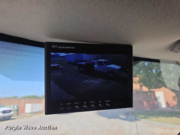 image for item FI0563 2009 Chevrolet Express 4500 ambulance