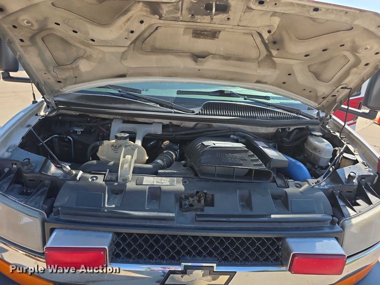 image for item FI0563 2009 Chevrolet Express 4500 ambulance