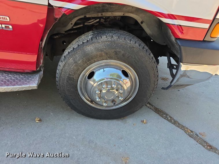 image for item FI0563 2009 Chevrolet Express 4500 ambulance