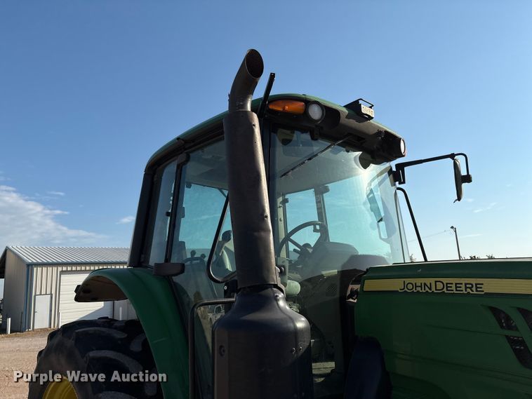 image for item IE9192 2016 John Deere 6120M MFWD tractor