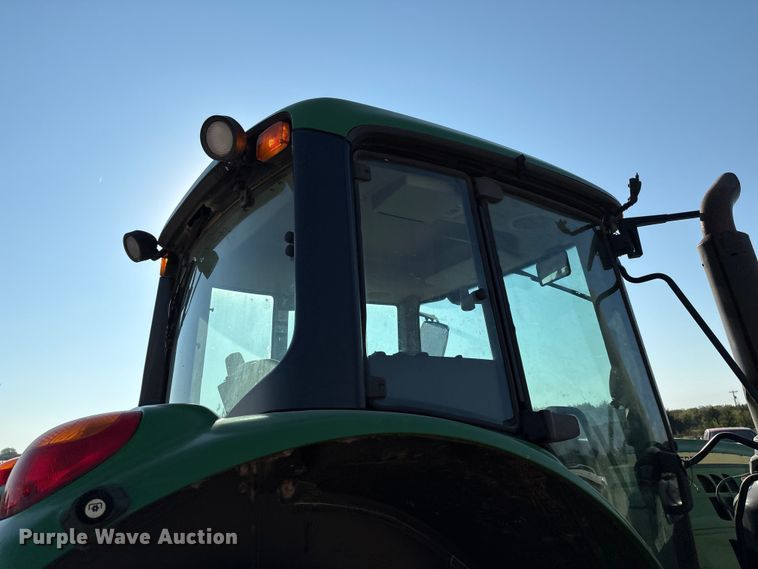 image for item IE9192 2016 John Deere 6120M MFWD tractor