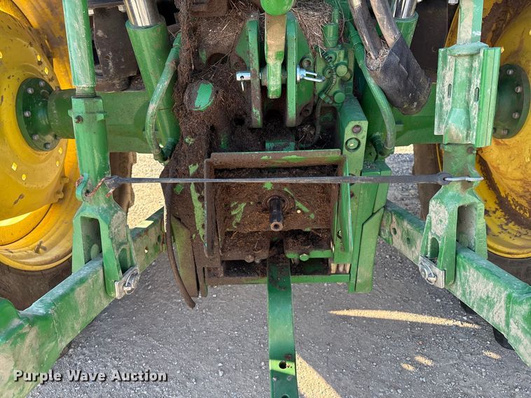 image for item IE9192 2016 John Deere 6120M MFWD tractor