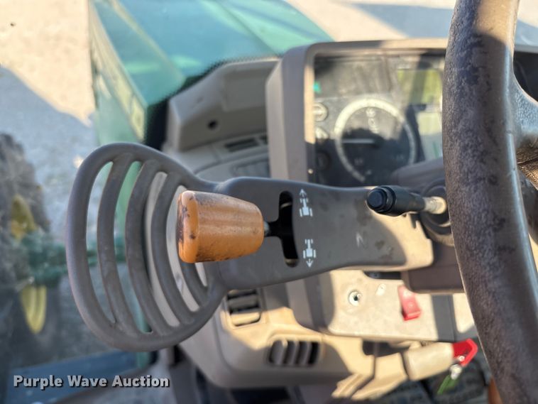 image for item IE9192 2016 John Deere 6120M MFWD tractor