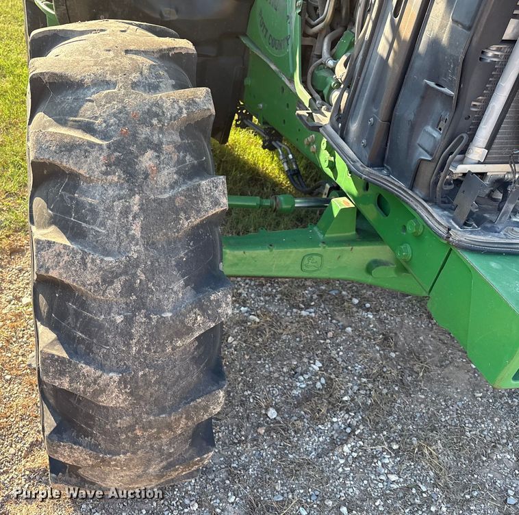 image for item IE9192 2016 John Deere 6120M MFWD tractor