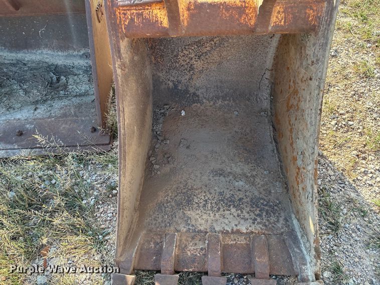 image for item IE9195 John Deere AT192015 backhoe bucket