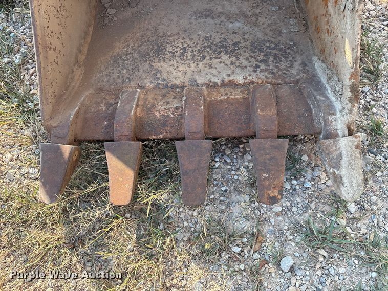 image for item IE9195 John Deere AT192015 backhoe bucket