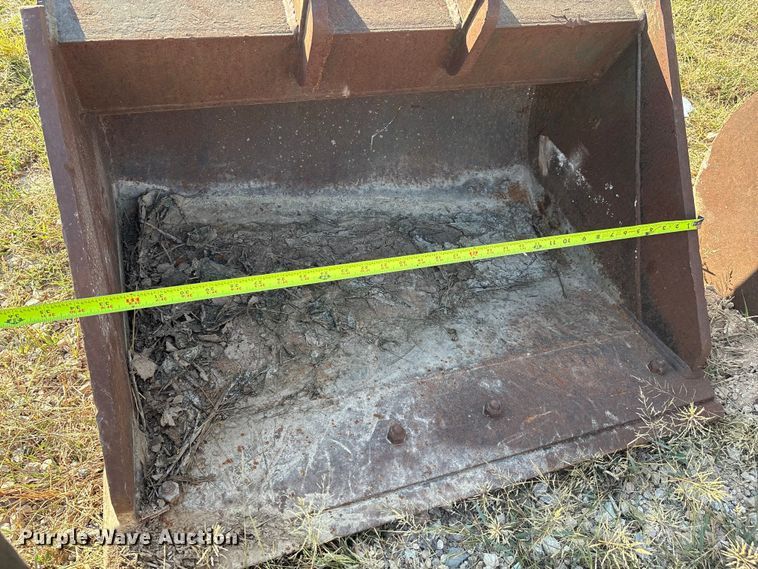 image for item IE9196 WR backhoe bucket