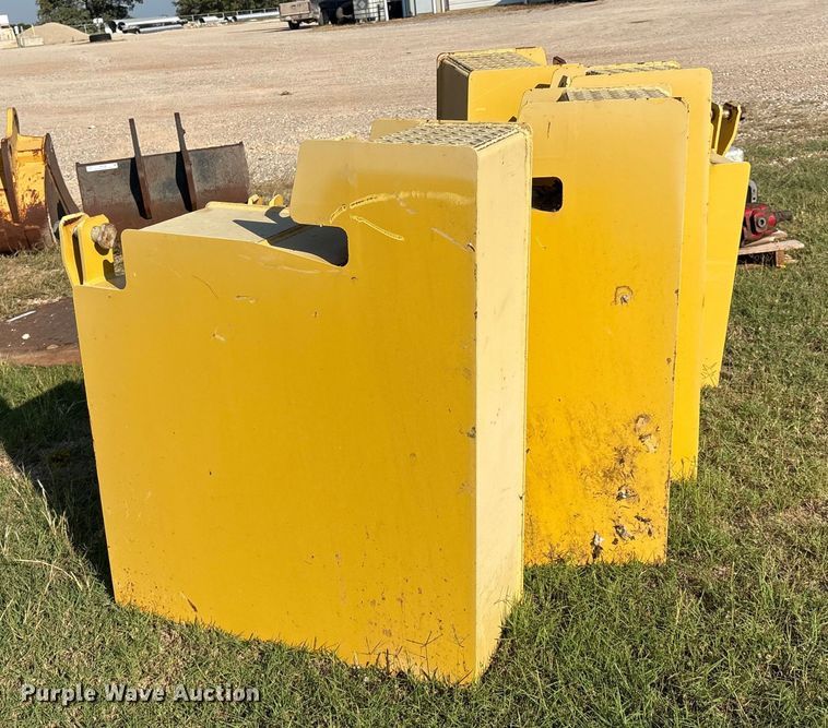 image for item IE9198 Dynapac counter weights