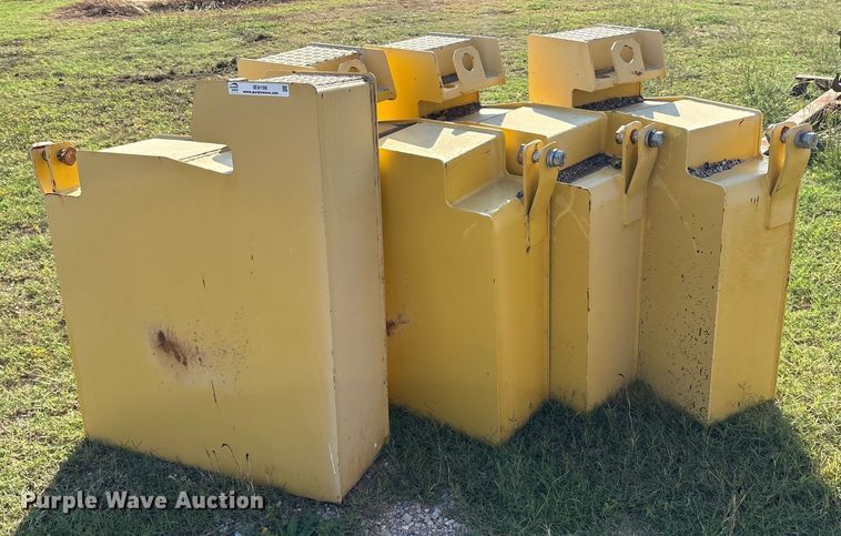 image for item IE9198 Dynapac counter weights