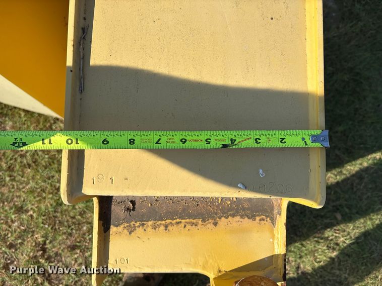 image for item IE9198 Dynapac counter weights