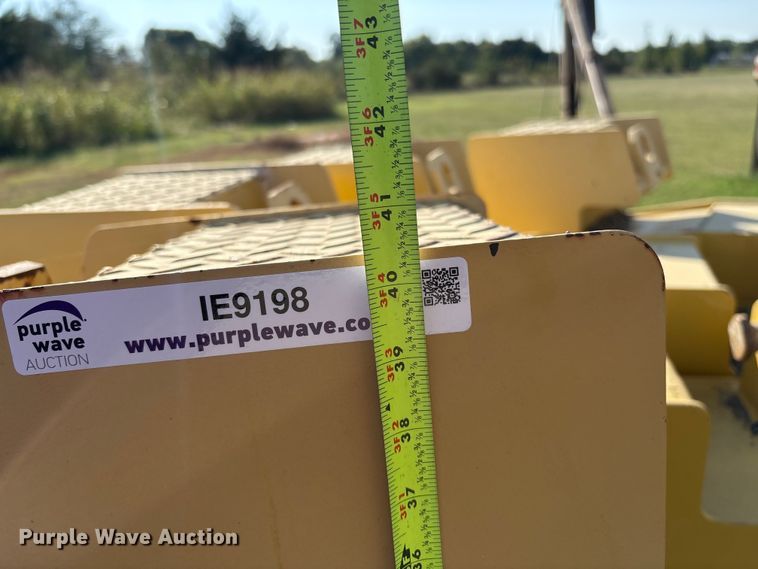 image for item IE9198 Dynapac counter weights