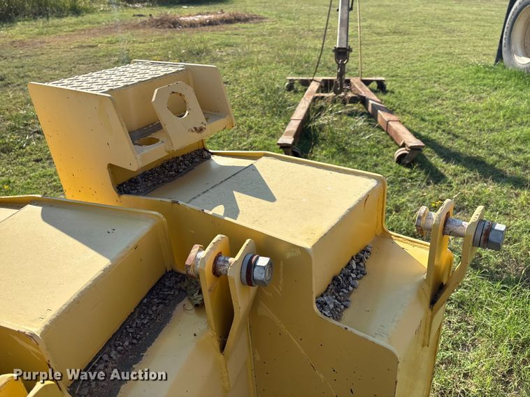 image for item IE9198 Dynapac counter weights