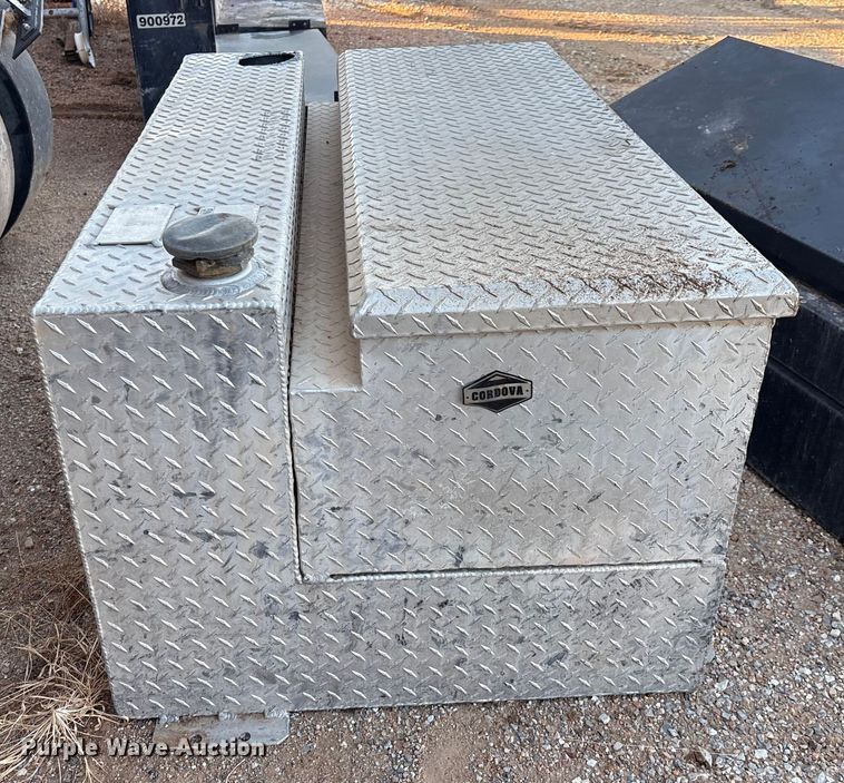 image for item IE9203 Auxiliary fuel tanks