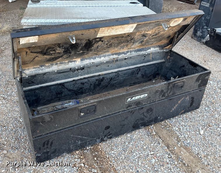 image for item IE9203 Auxiliary fuel tanks