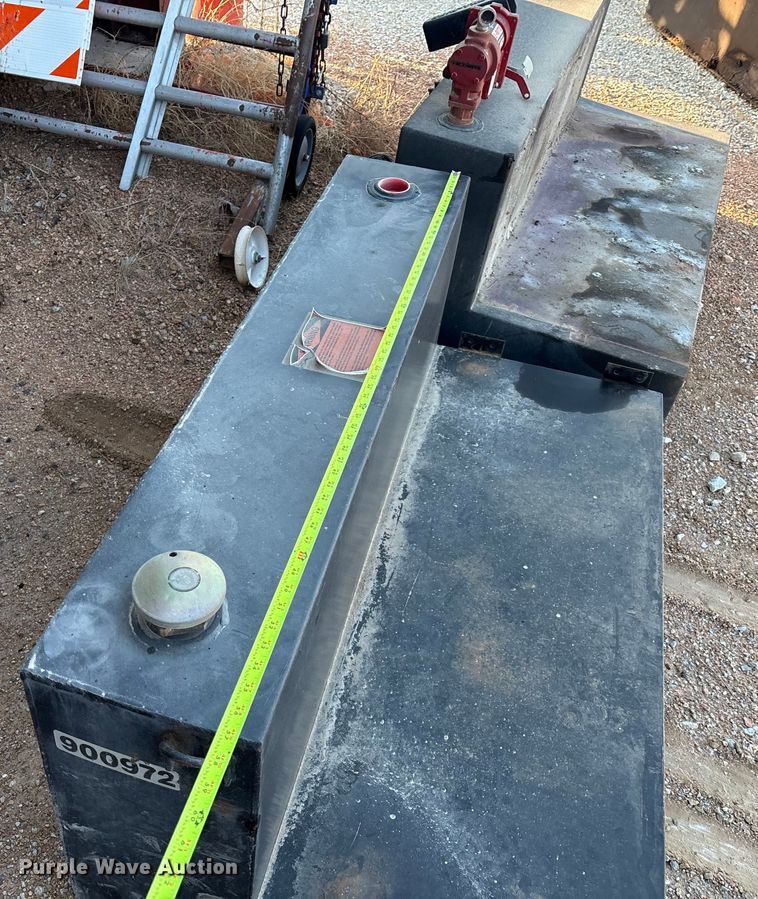 image for item IE9203 Auxiliary fuel tanks