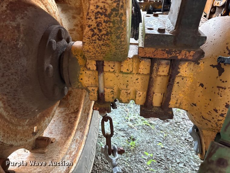 image for item IE9227 Ford Terrain King tractor