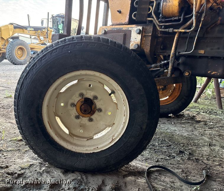 image for item IE9227 Ford Terrain King tractor