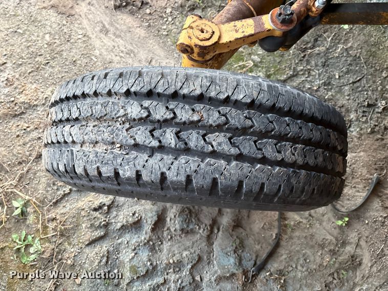 image for item IE9227 Ford Terrain King tractor