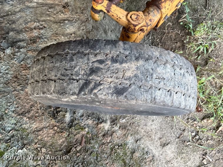 image for item IE9227 Ford Terrain King tractor