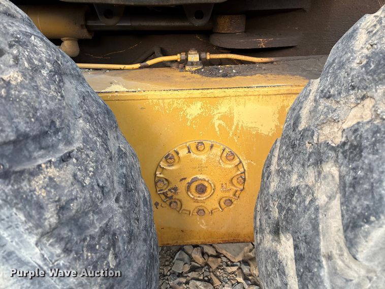 image for item IE9230 2007 Caterpillar 140H VHP Plus motor grader