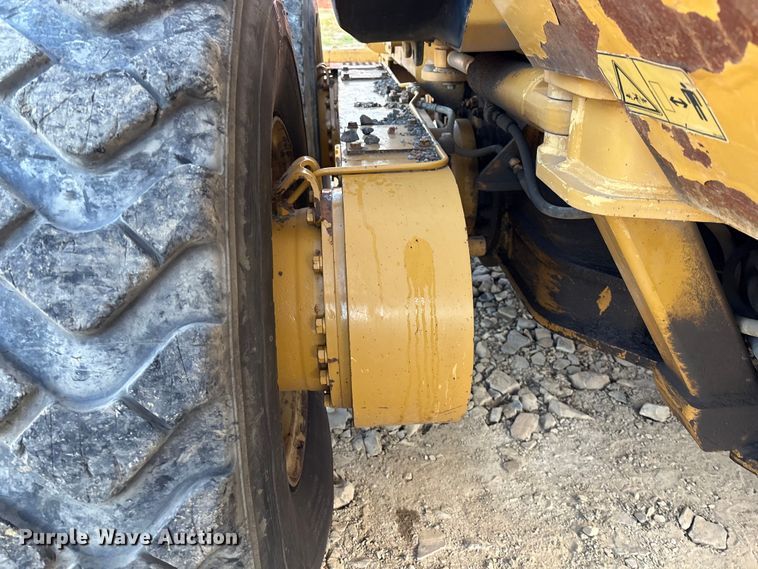 image for item IE9230 2007 Caterpillar 140H VHP Plus motor grader