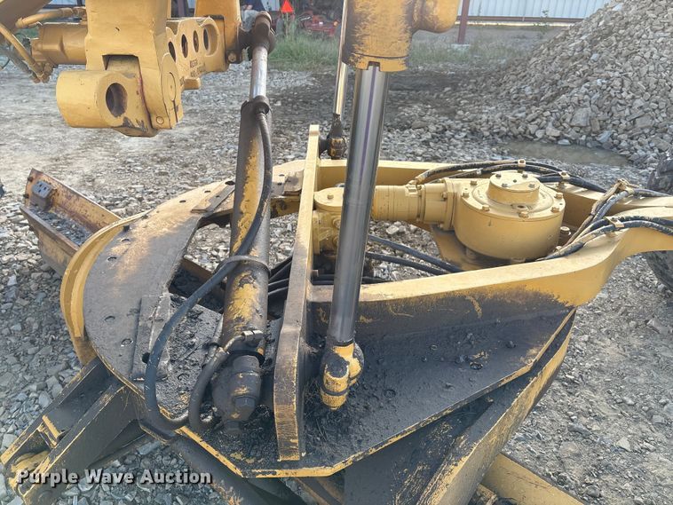 image for item IE9230 2007 Caterpillar 140H VHP Plus motor grader