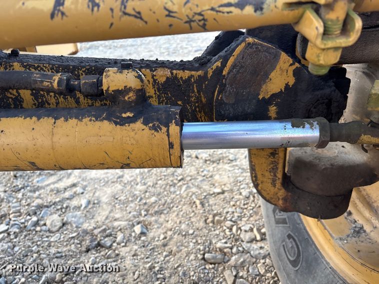 image for item IE9230 2007 Caterpillar 140H VHP Plus motor grader